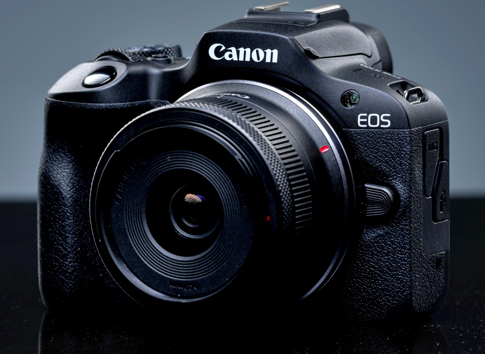 Canon EOS R100